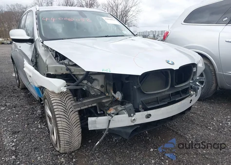 2011 BMW X3 xDrive28I z USA, uszkodzony, nr VIN 5UXWX5C5XBL700084